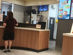 -麦当劳(浦江镇绿地乐和城店)