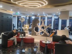 -TOP HAIR SALON