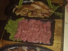 -胡悦里韩式烤肉(芝罘万达广场店)