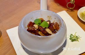 Golden Garlic Beef Bites