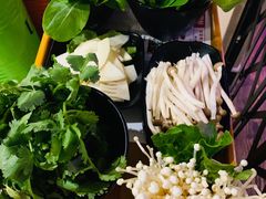 -捞围鲜·港式打边炉(海阳路店)