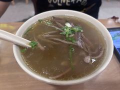 -佬钱湾仔(衣裳街店)