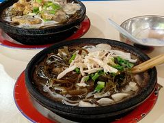 -刚砂锅鸡丝米线