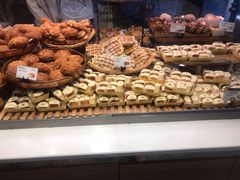 -巴黎贝甜(大宁国际商业广场店)