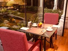 卡座-广州花园酒店·凌璇阁旋转餐厅CAROUSEL360