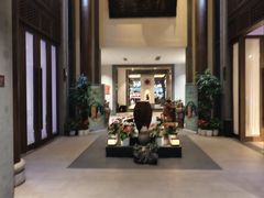 -梅花香里大酒店(郁金香路店)
