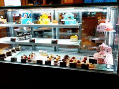 面包甜点陈列柜-面包新语(宝龙店)