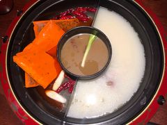 -巴邑火锅·夜宵(港隆广场店)
