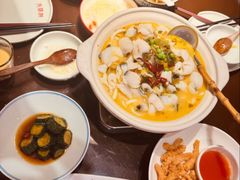 酸汤无骨鱼片-火宫殿·湘菜小吃·商务宴请·生日聚会(东塘店)