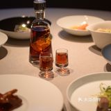 美食配佳酿，唯生活不可辜负