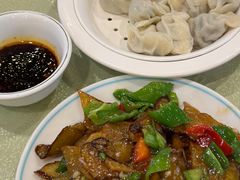 -鹤乡东北菜(崮山路店)