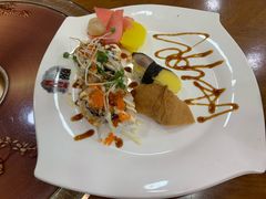 -青瓦餐厅·生鱼片·韩园烤肉(西塔店)