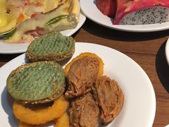 -领鲜活海鲜榴莲自助火锅(东门店)