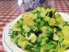 土豆熬小白菜-王村姑老土炕莜面村(桥东店)
