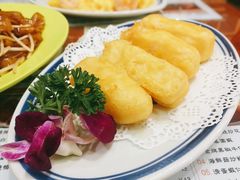 脆皮炸鲜奶-小龍鳳餐室(番禺路店)