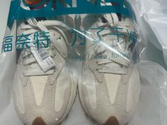 -福奈特洗衣·洗鞋·奢侈品护理 (闵行龙湖天街店)