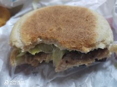 双层吉士汉堡包-麦当劳(朝阳北路店)