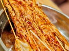 刷酱豆皮-五十中小肉串(南站店)