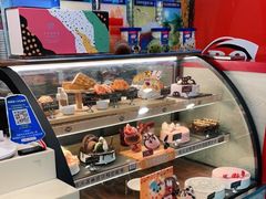 -DQ·蛋糕·冰淇淋(大宁国际商业广场店)
