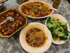 -华光驿站私房菜·黑金冠