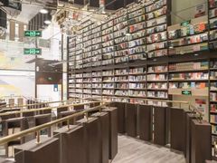 -钟书阁(群光广场店)