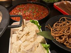 -晓宇重庆火锅(西安荟聚店)