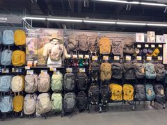 -迪卡侬(西三旗店)