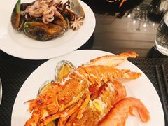 -圣丰索菲特·2 On 988 Café 自助餐厅