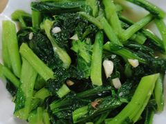 -黄记四更烤乳猪店