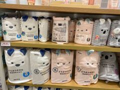 -名创优品(万达广场河东店)