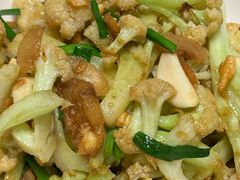 -绿草地·湘菜(7mall店)