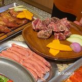 大快朵颐烤肉时