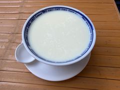 -周大娘牛乳(旧寨古村总店)