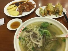 -小姜锅贴(凤凰街店)