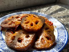 -辣叨叨·江西小炒锅气米粉(南京西路店)