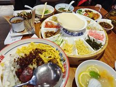 -怪噜范·老贵阳街头名小吃(鸿通城店)