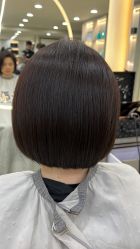 -十六番发型师事务所
