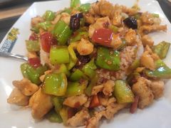辣子鸡丁盖饭-西部马华清真兰州牛肉面·烧烤夜市(关东店)