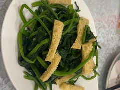 -汗腾格里·风味餐厅(新疆驻京办店)
