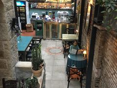 -杨桃院子咖啡吧(中华红墨店)