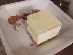 白桃百香糕-知亘茶食