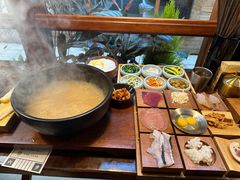 -银米·云南传统过桥米线(双廊黑金冠店)