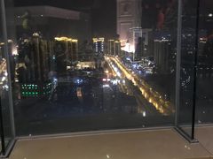 -荣誉国际酒店-云顶旋转餐厅