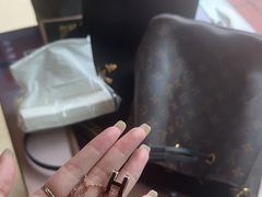 -奢收多·二手奢侈品回收中心(天河店)