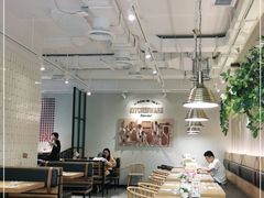 大堂-必胜客(百联又一城店)