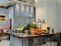 -上海浦东中心万枫酒店