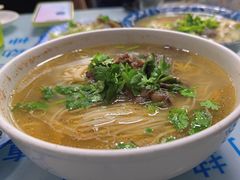-十二忠手拉面(中华路店)