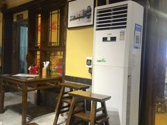 -富正毅三下锅·湘西韵味(天门山索道店)