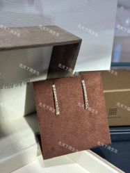 -周生生Chow Sang Sang(先天下店)