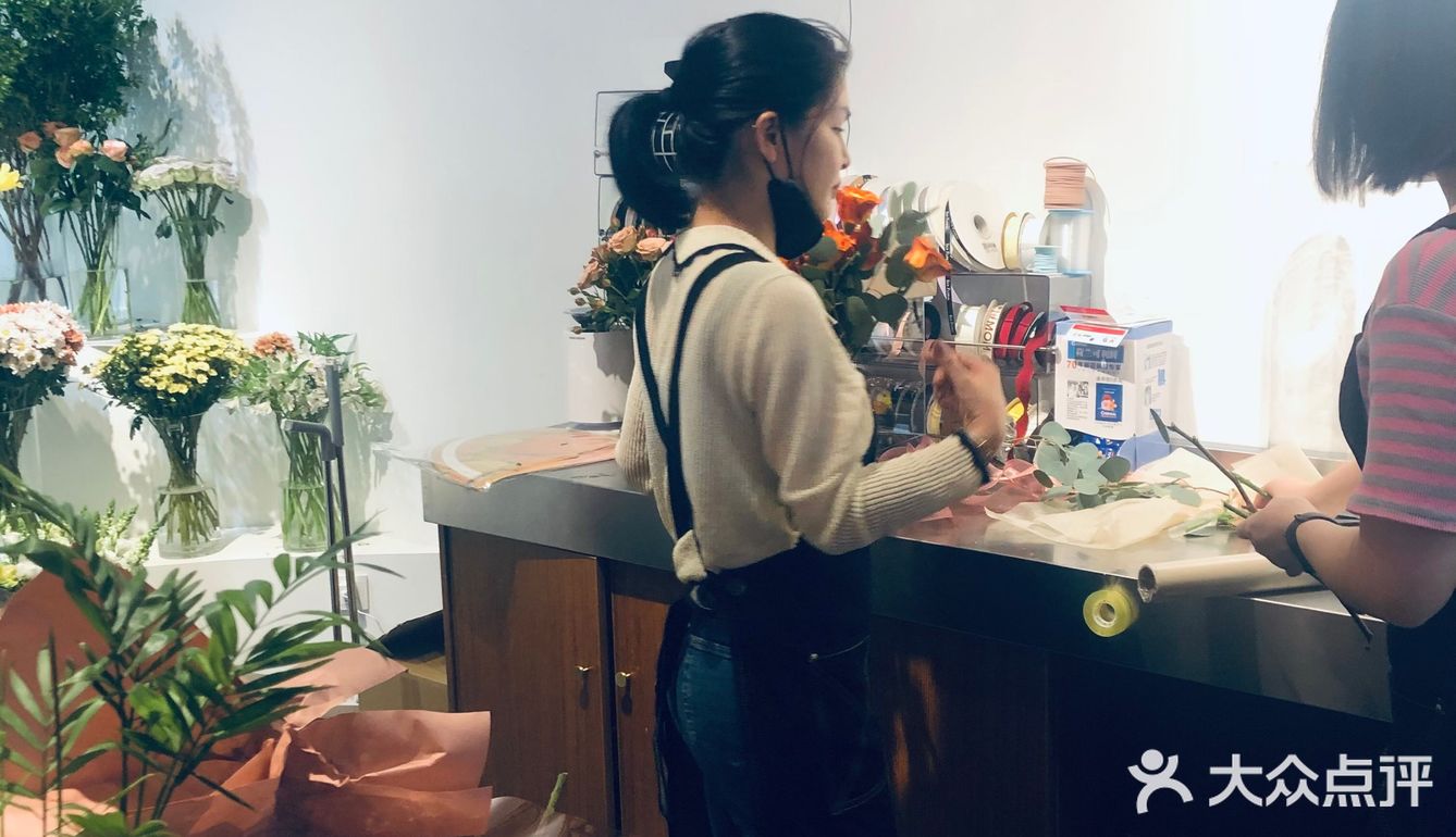 青浦吾悦新开的鲜花咖啡店